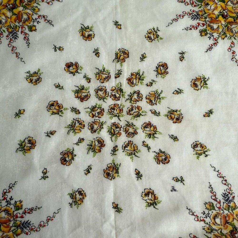 Vintage Womens Floral Handkerchief Yellow Roses  Delicate Green Accents Cotton B - Picture 3 of 10